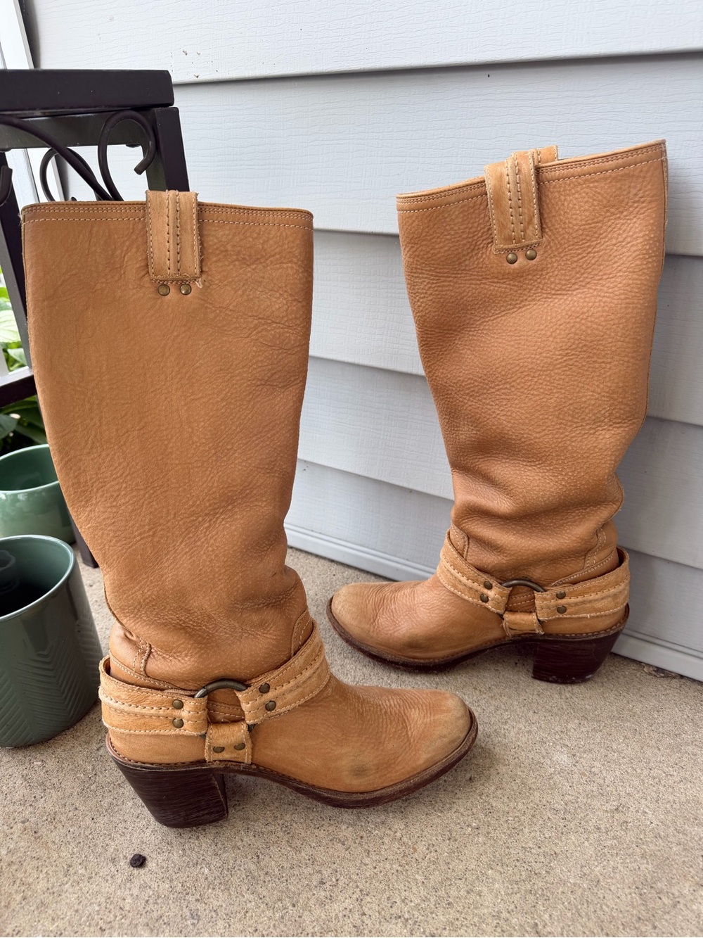 Vintage Frye Carmen harness tall, banana/tan size 9.5